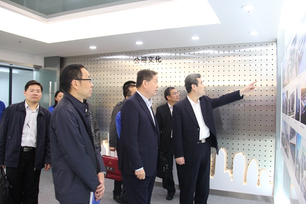 深圳市副市长刘庆生一行到亚美国际集团慰问考察